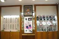 s-queenpantra-02.jpg