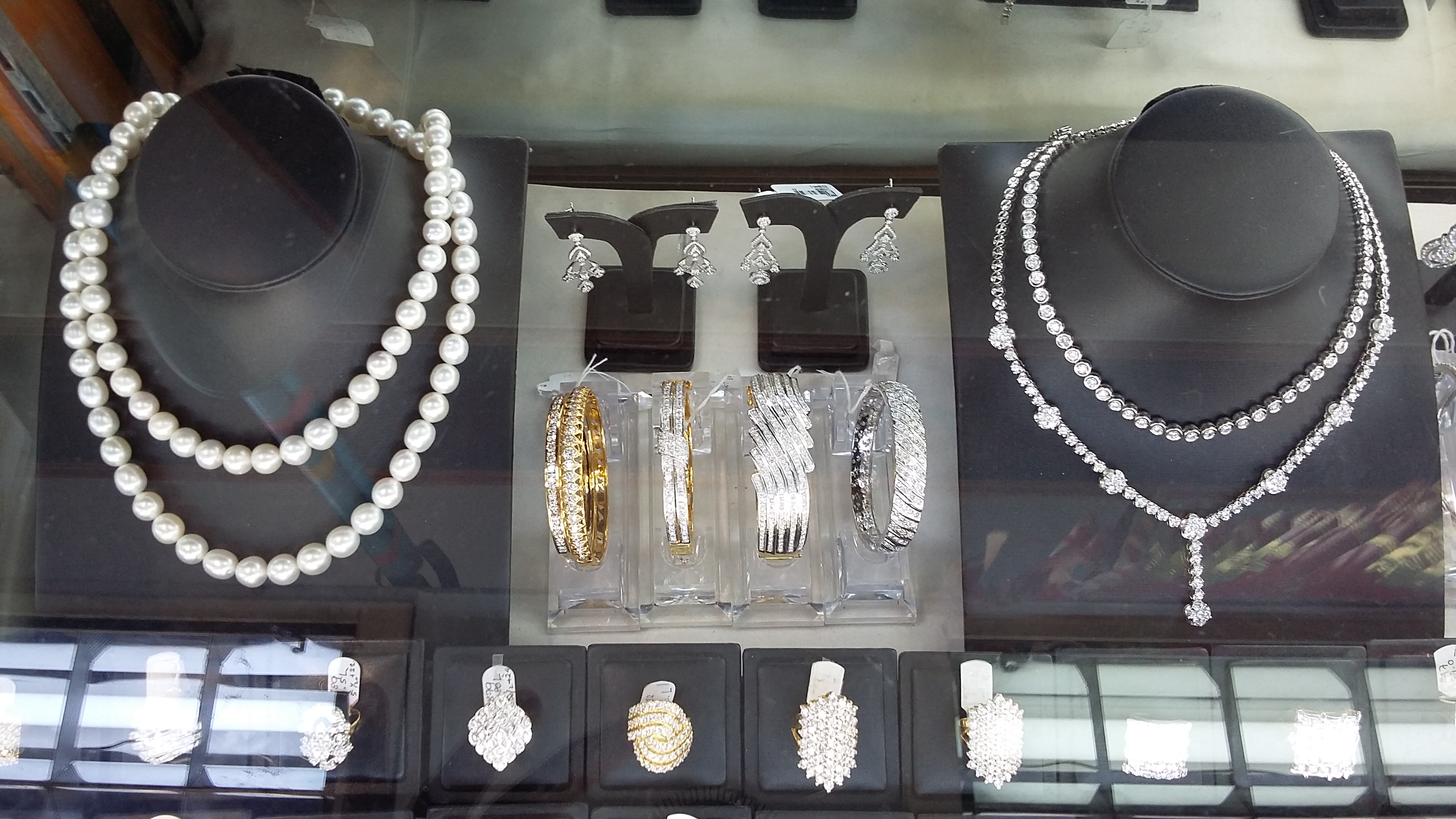 o-diamondruby-sidephoto.jpg